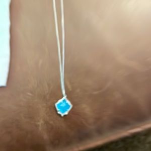 Kendra Scott pendant